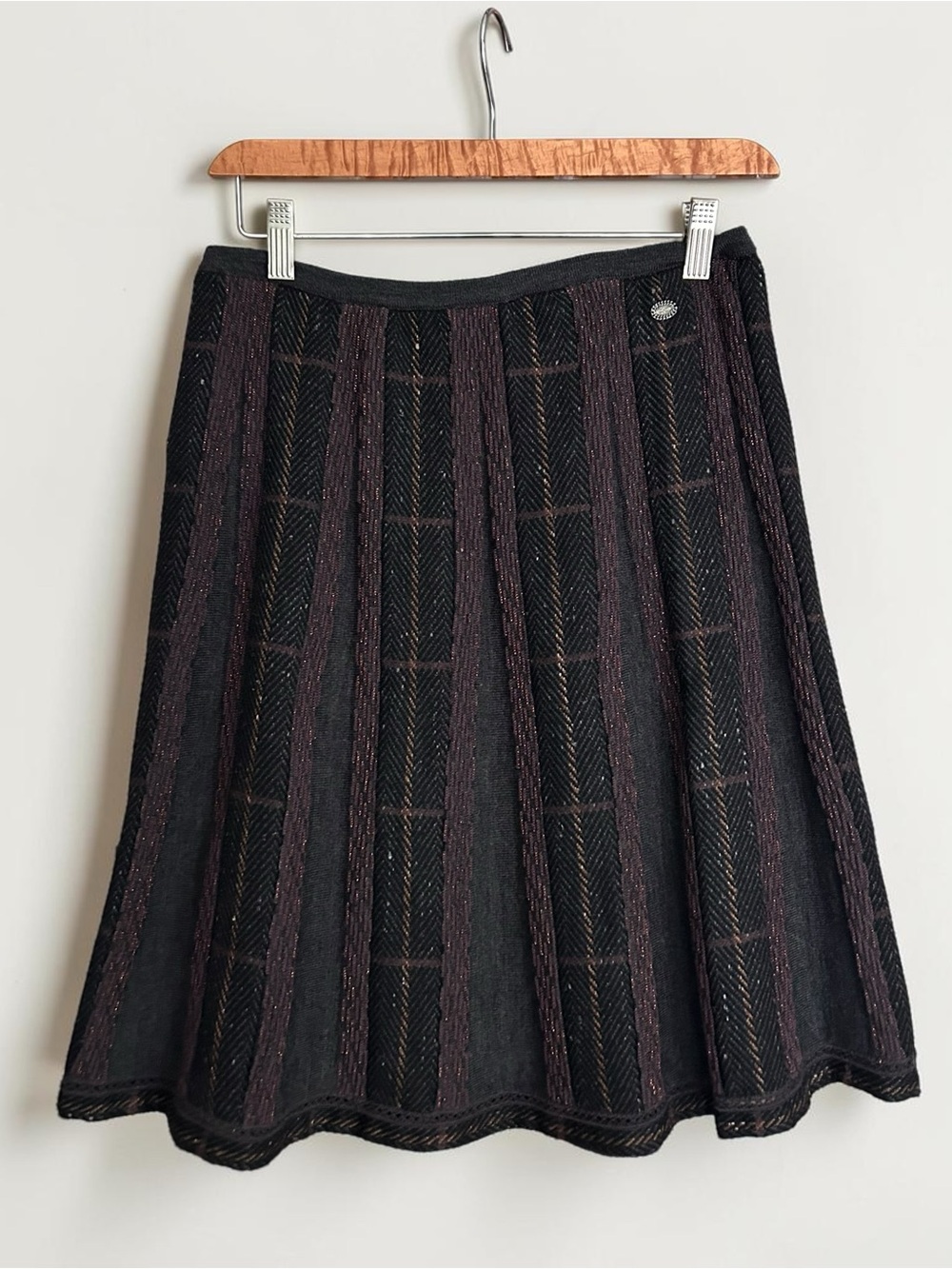 CHANEL 05A Karl Lagerfeld CC Logo Lurex Knit A-Line Skirt Wool Cashmere Sz 8 - Picture 2 of 16